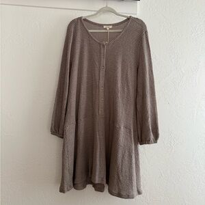 NWT Women's Taupe  Sweater Dress Size L
